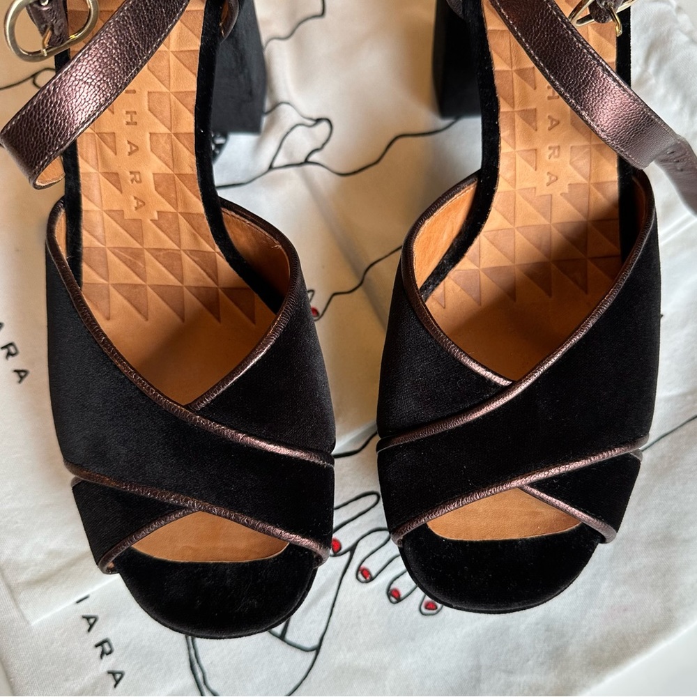 CHIE MIHARA ‘Cory’ Velvet Platform Heels in Black Velvet - Picture 6 of 10